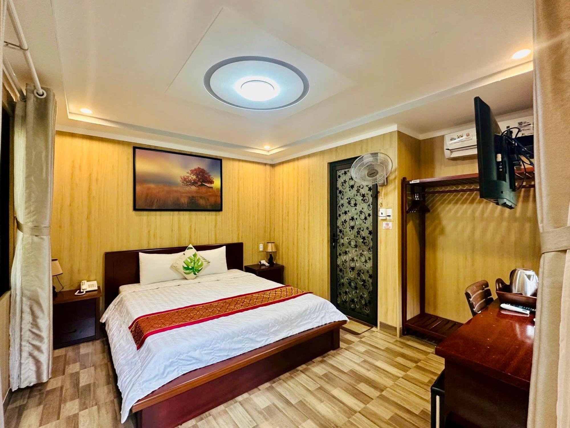 Bazan Home - Hotel & Bungalow Plây Ku Quarto foto