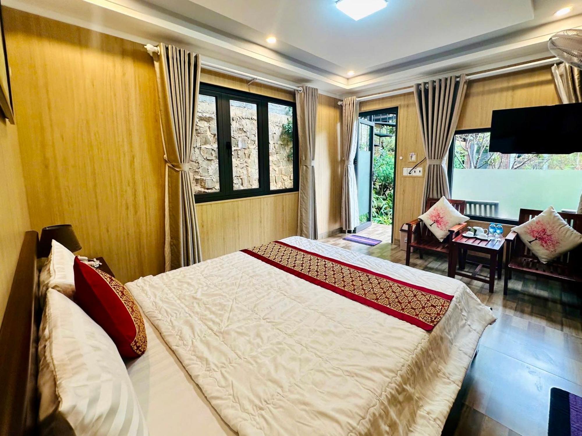 Bazan Home - Hotel & Bungalow Plây Ku Quarto foto